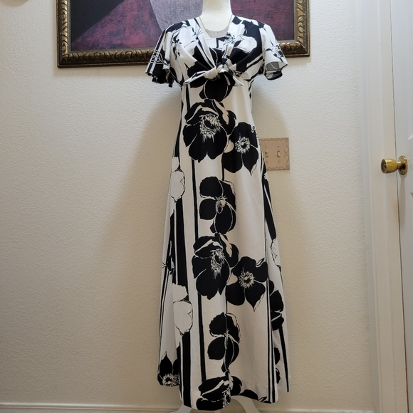 Maxi Dress - Picture 2 of 16